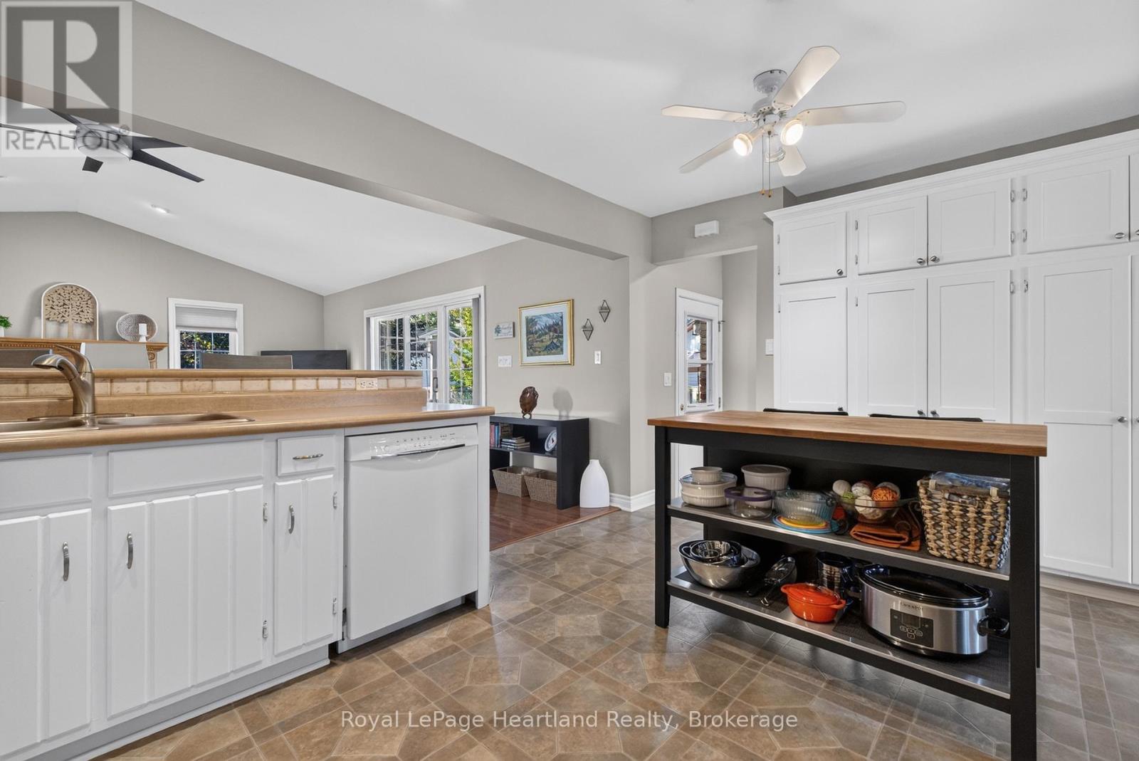 9 SHERWOOD CRESCENT - Image 10