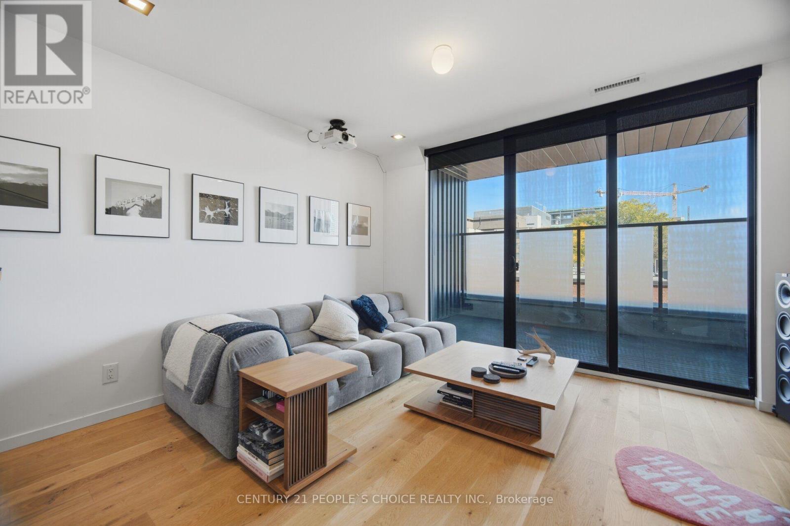 #310 45 DOVERCOURT ROAD - 8