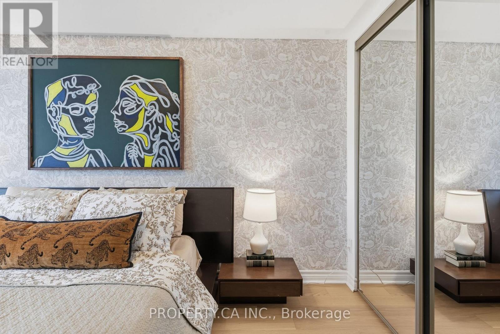 1811- 15 Maitland Place, Toronto, ON photo 15
