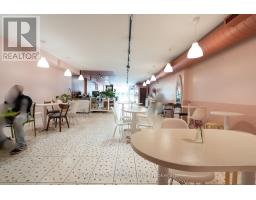 689 St Clair Avenue W, Toronto, ON M6C1B2 Photo 8