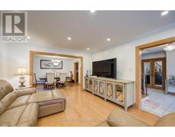 8 Patrick Boulevard, Toronto, ON M2J3K8 Photo 12