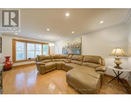 8 Patrick Boulevard, Toronto, ON M2J3K8 Photo 9