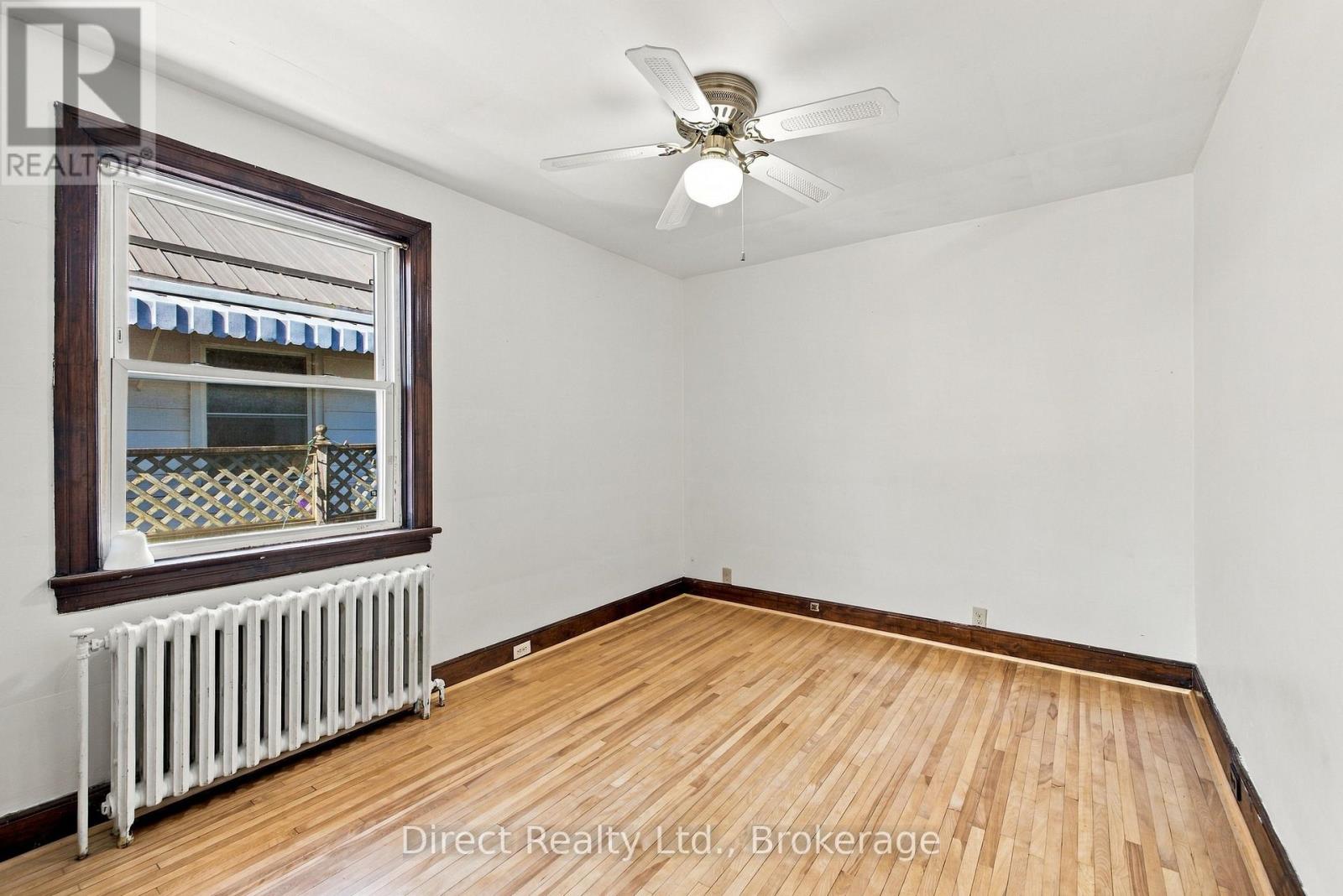 32 MEYERS STREET - 10