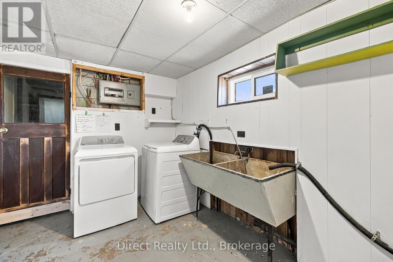 32 MEYERS STREET - 18