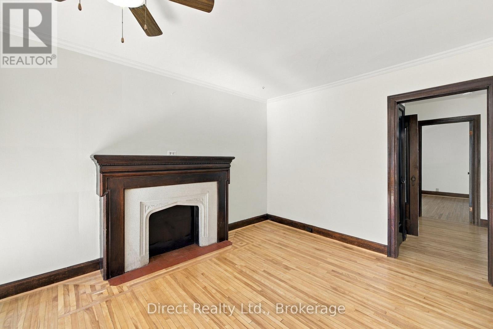 32 MEYERS STREET - 2