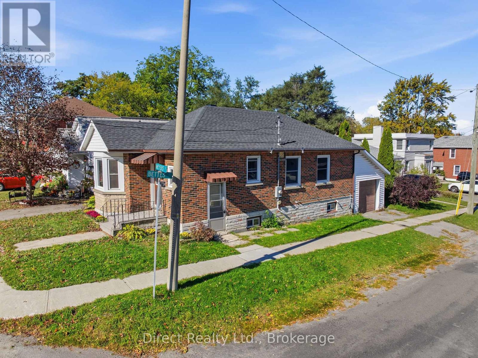 32 Meyers Street, Belleville, ON photo 23