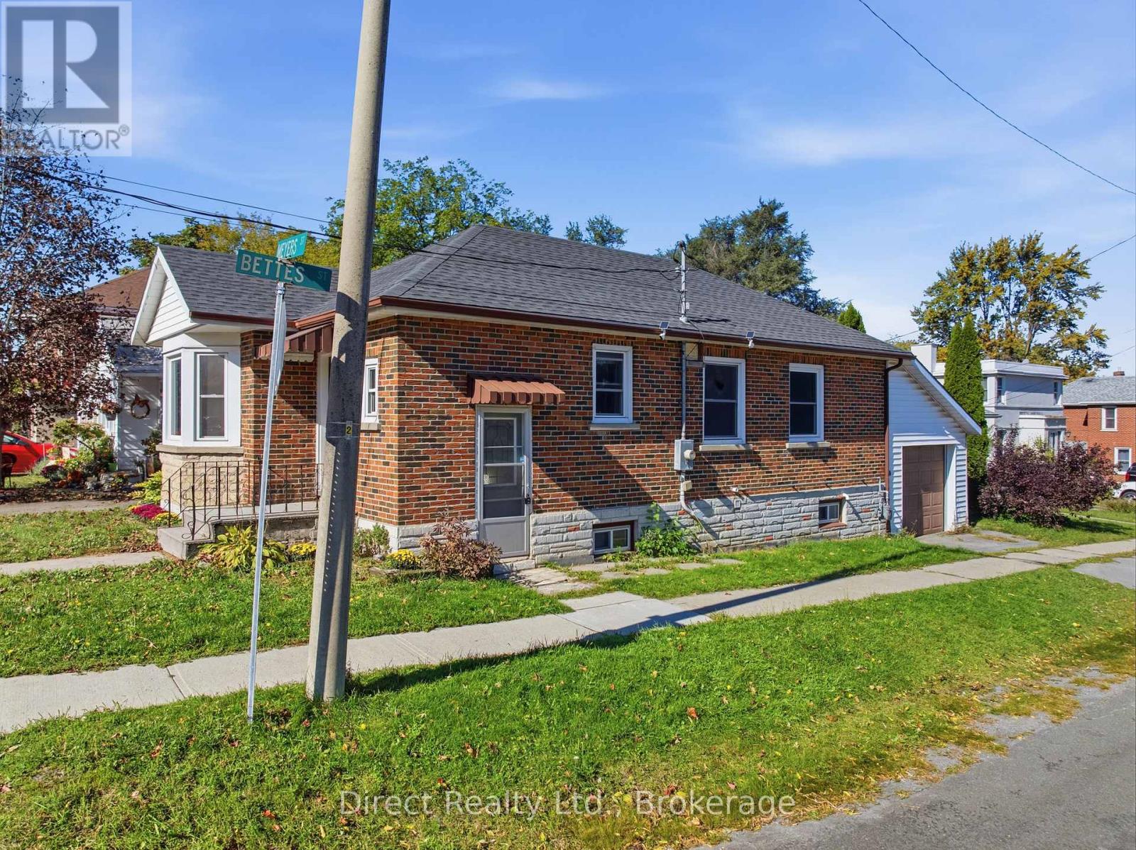 32 Meyers Street, Belleville, ON photo 25