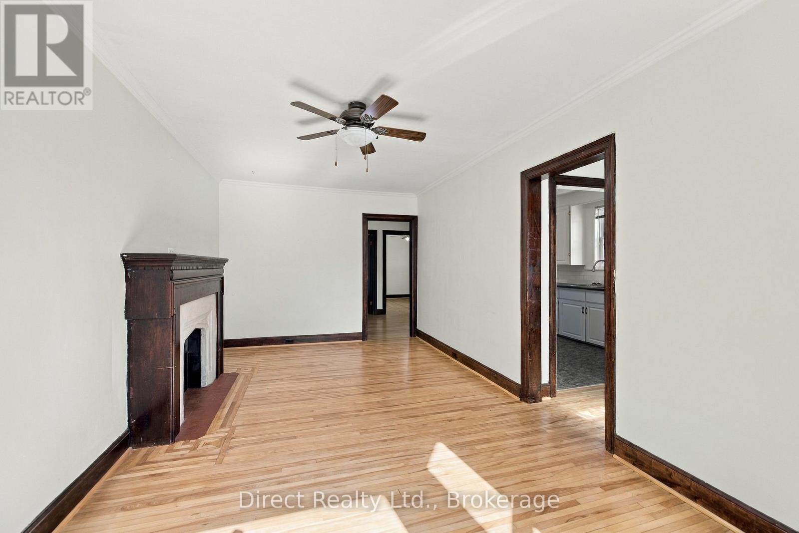 32 MEYERS STREET - 4