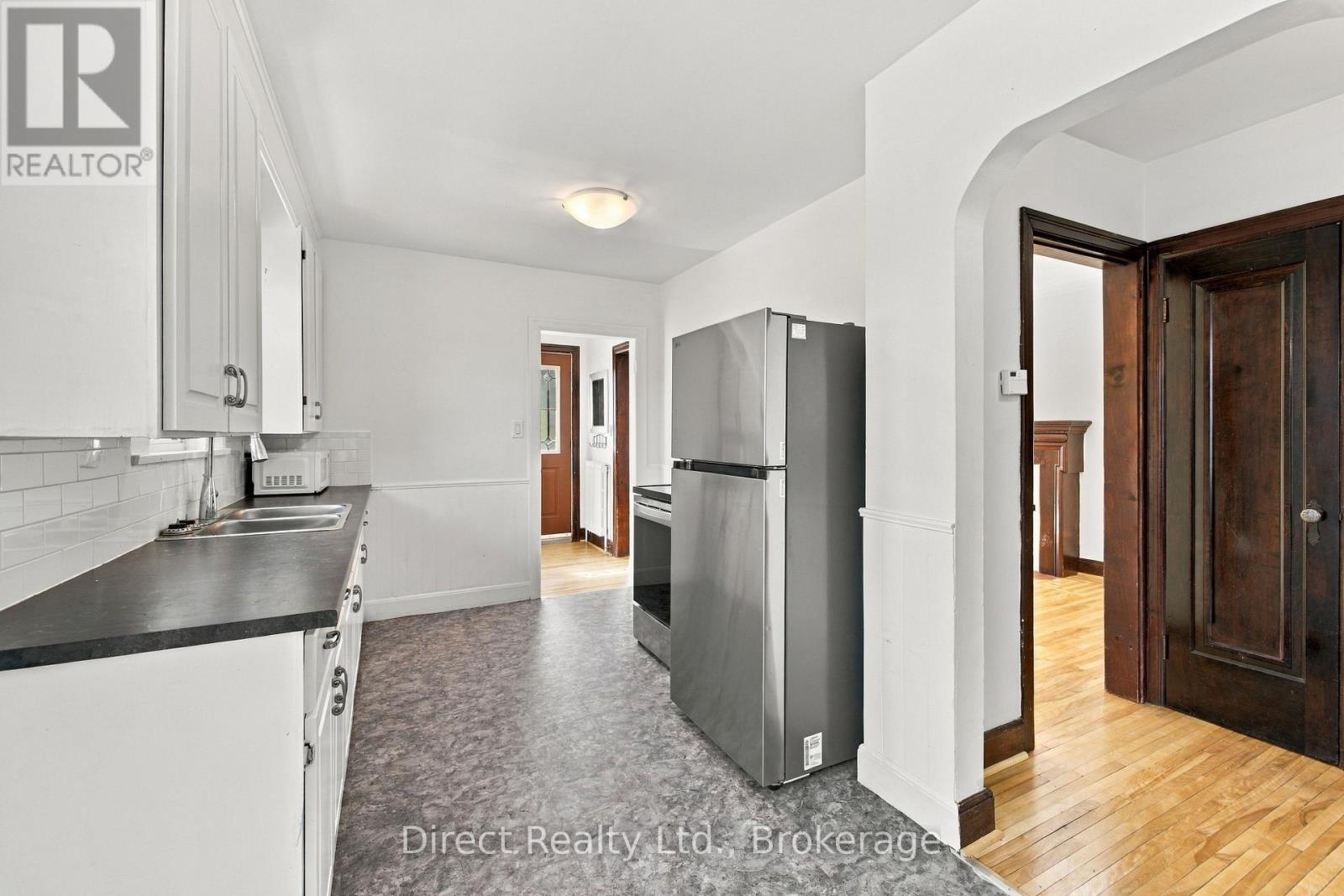 32 Meyers Street, Belleville, ON photo 5