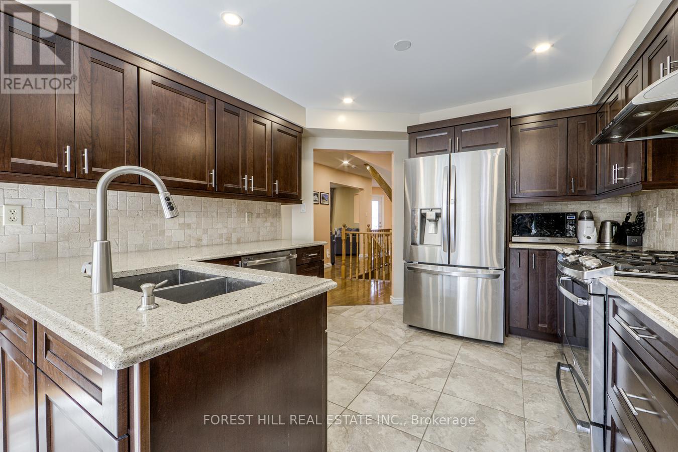 13 SHALE DRIVE - 19