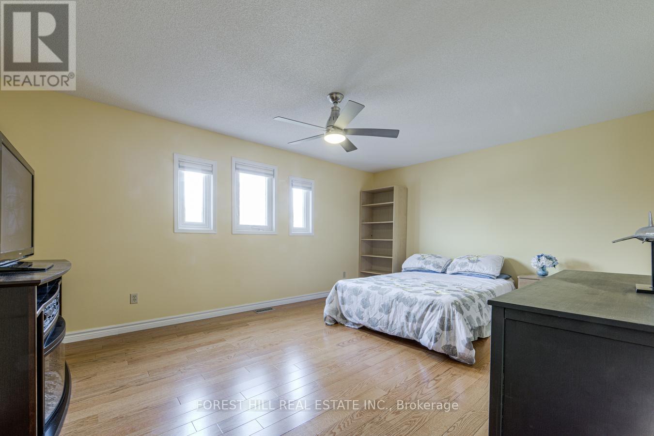 13 SHALE DRIVE - 33