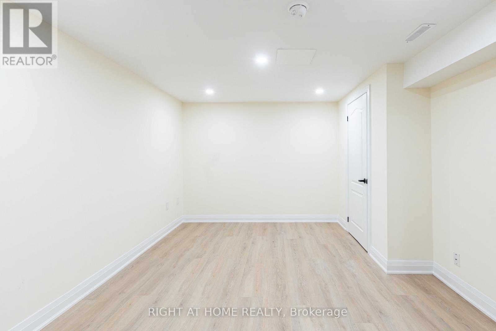 Basement- 43 Greenbush Place, Whitby, ON photo 10