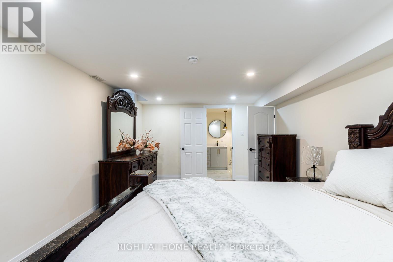 Basement- 43 Greenbush Place, Whitby, ON photo 8