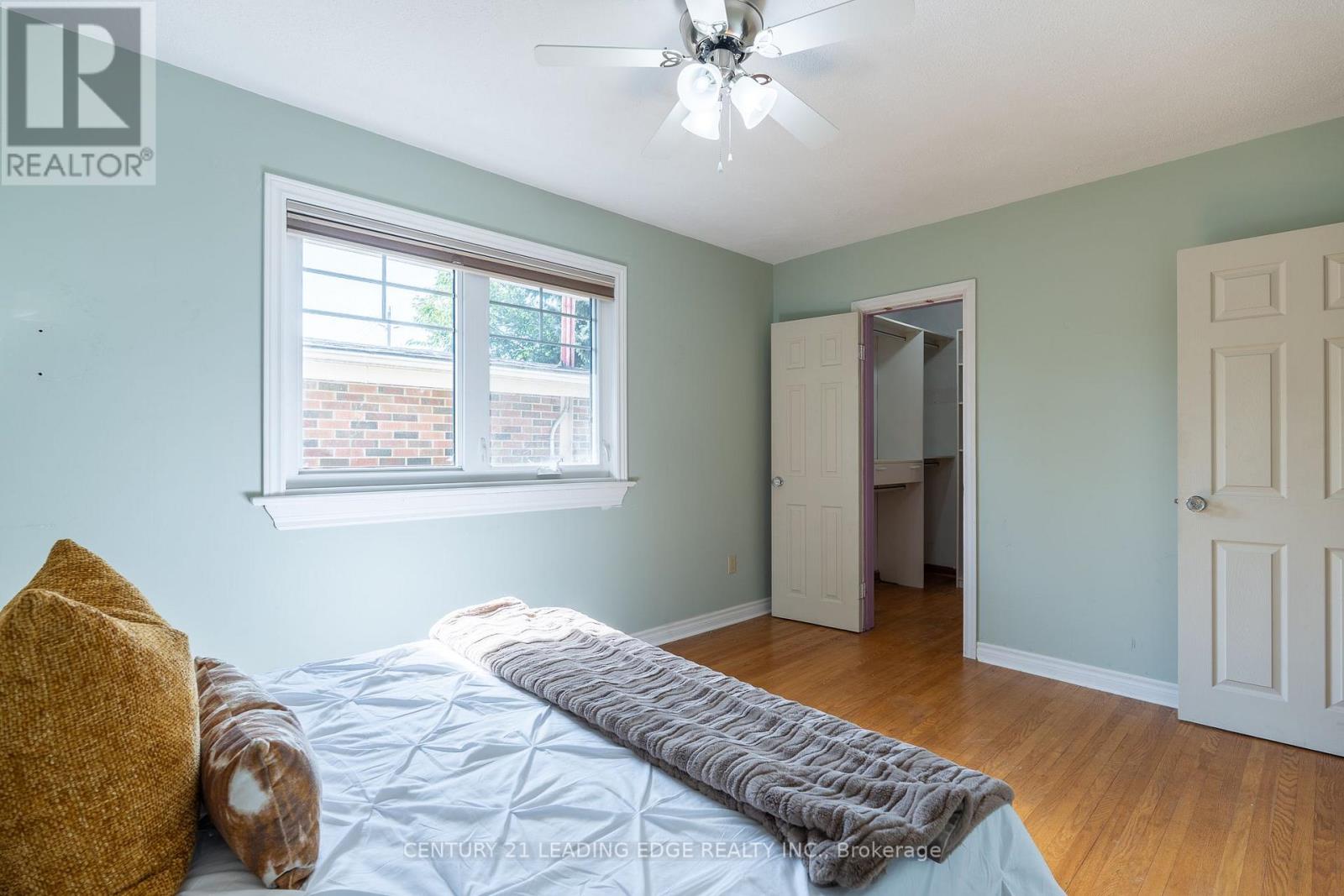 18 HORIZON CRESCENT - 17