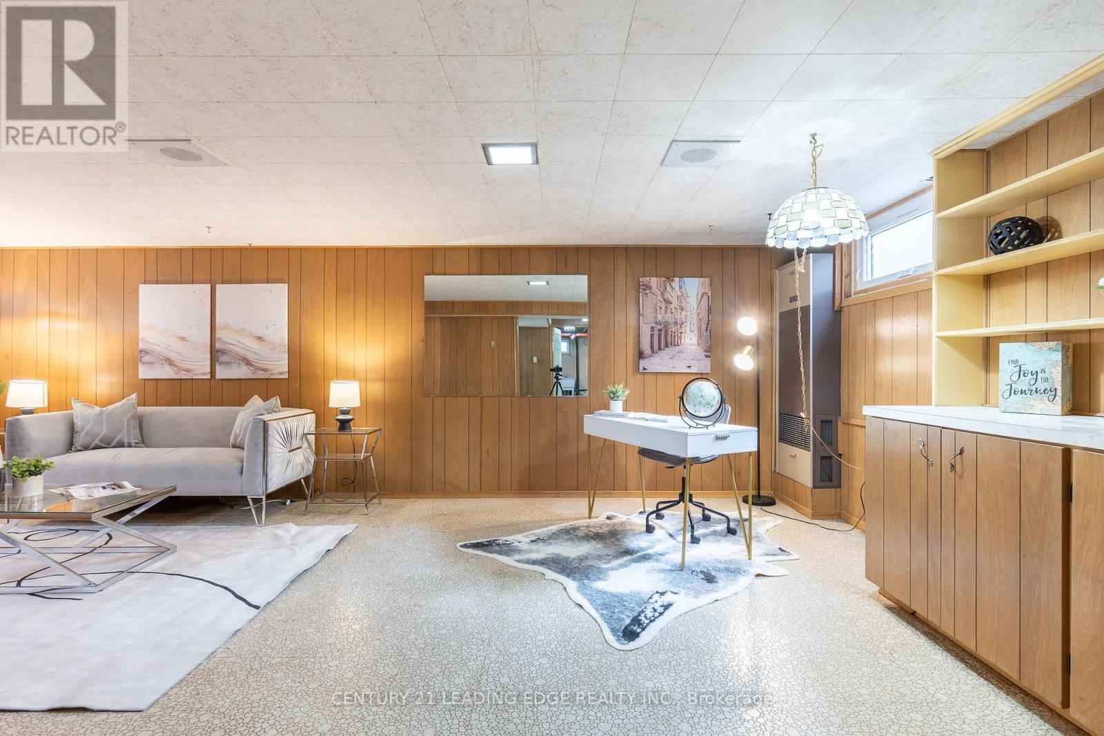 18 HORIZON CRESCENT - 28