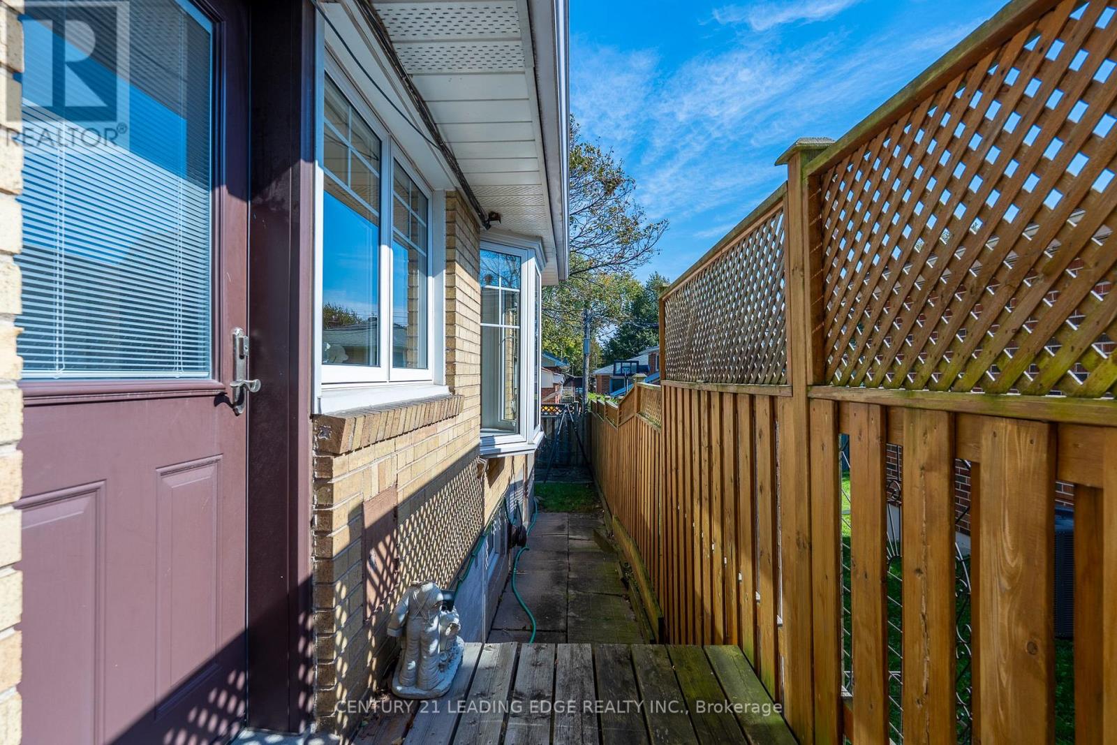 18 Horizon Crescent, Toronto, ON photo 31