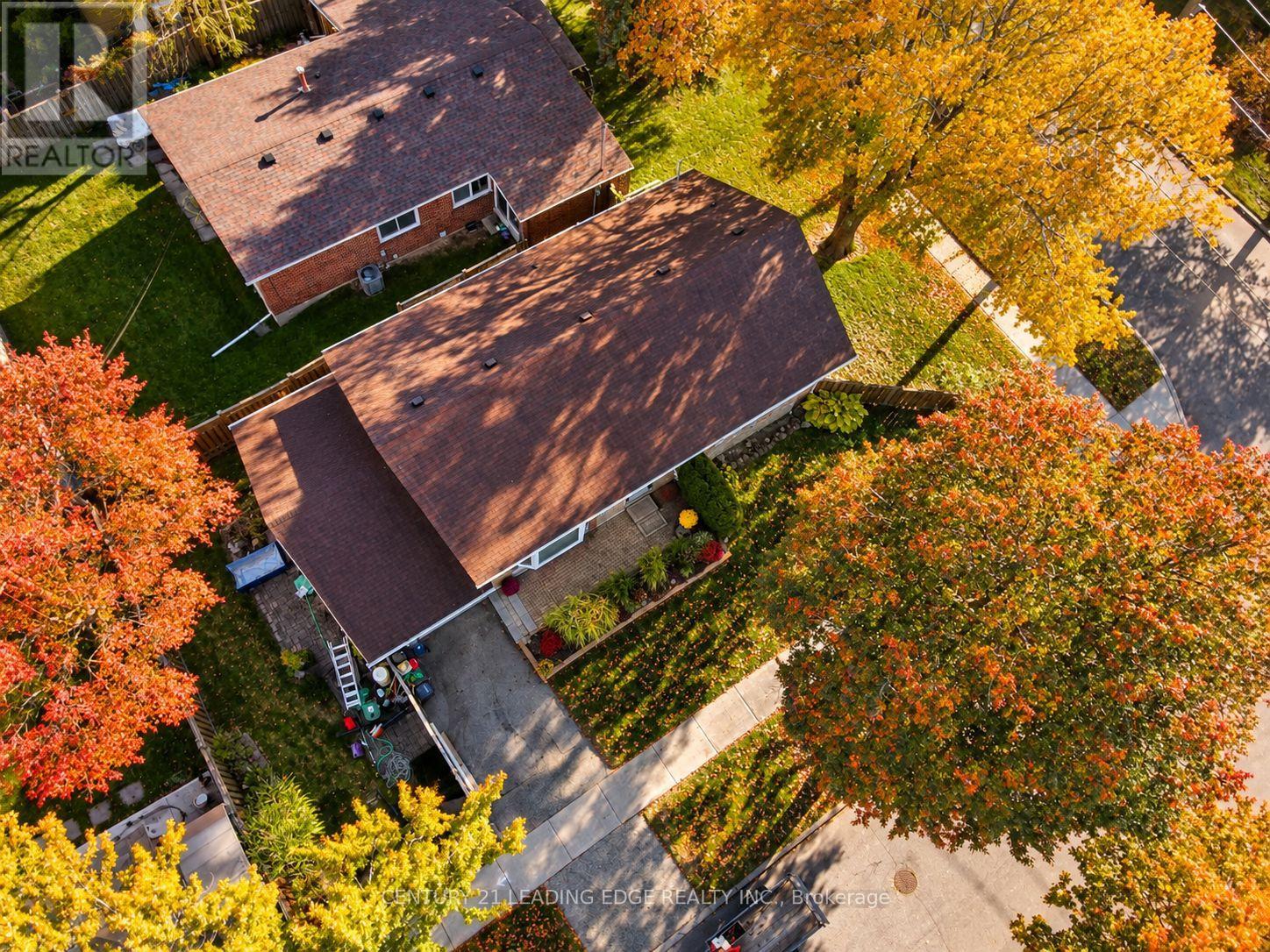 18 Horizon Crescent, Toronto, ON photo 35