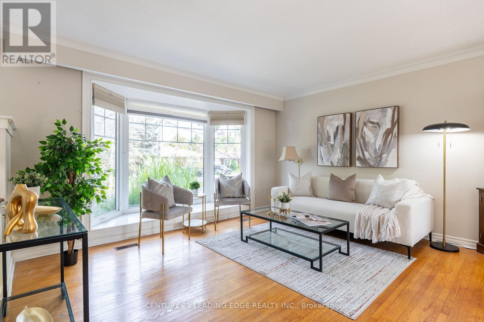 18 Horizon Crescent, Toronto, ON photo 5