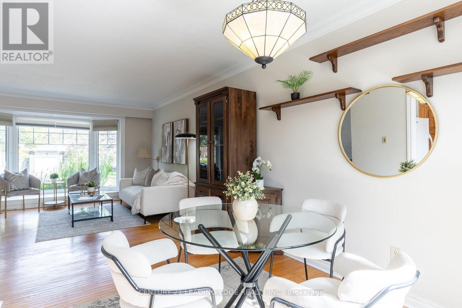 18 Horizon Crescent, Toronto, ON photo 7