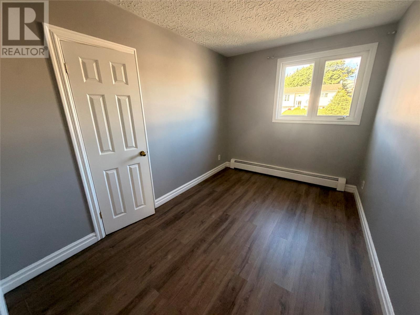 39 Canada Drive - 14