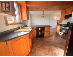 39 Canada Drive thumbnail 12