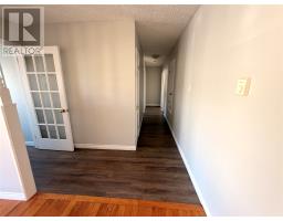 39 Canada Drive thumbnail 13