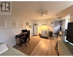 39 Canada Drive thumbnail 22