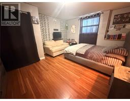 39 Canada Drive thumbnail 25