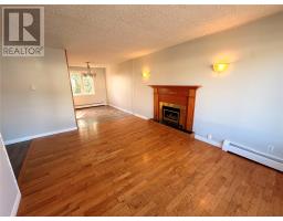 39 Canada Drive thumbnail 3