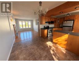 39 Canada Drive thumbnail 5
