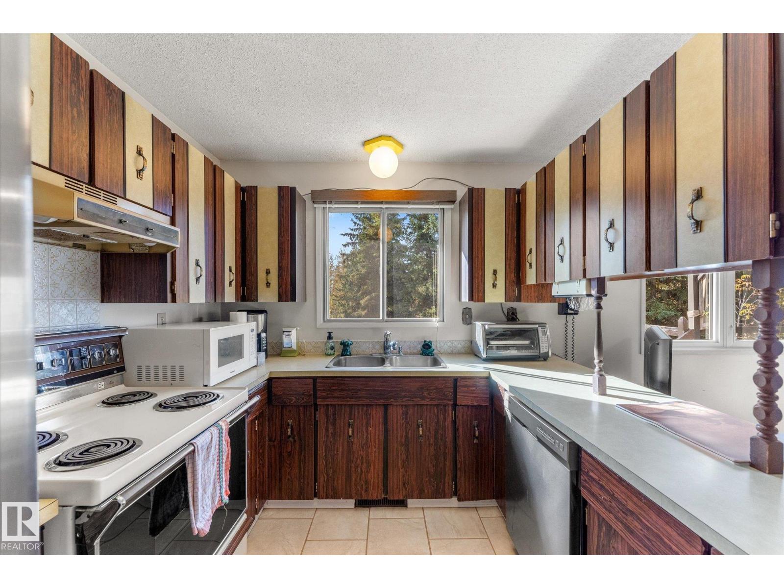 68 51404 RGE ROAD 264 - 6