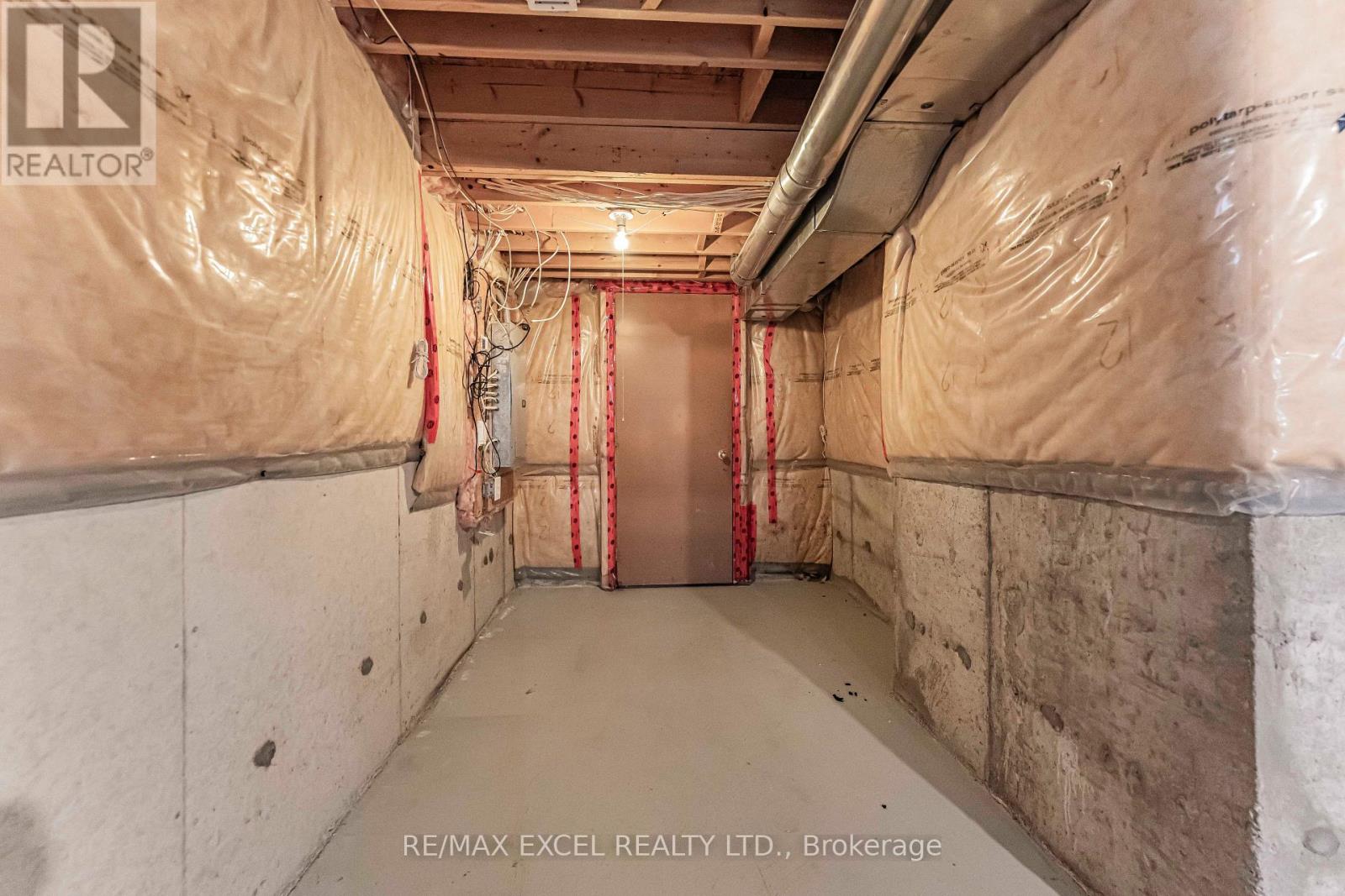 50 CASABEL DRIVE - 43