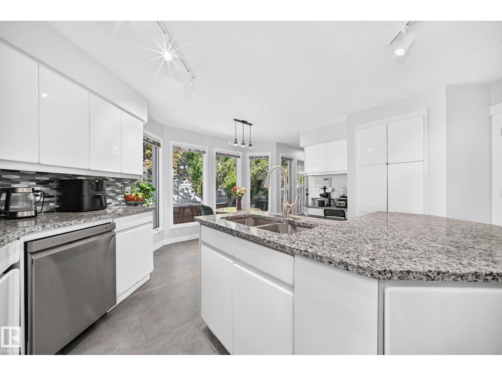5830 181 ST NW - 7