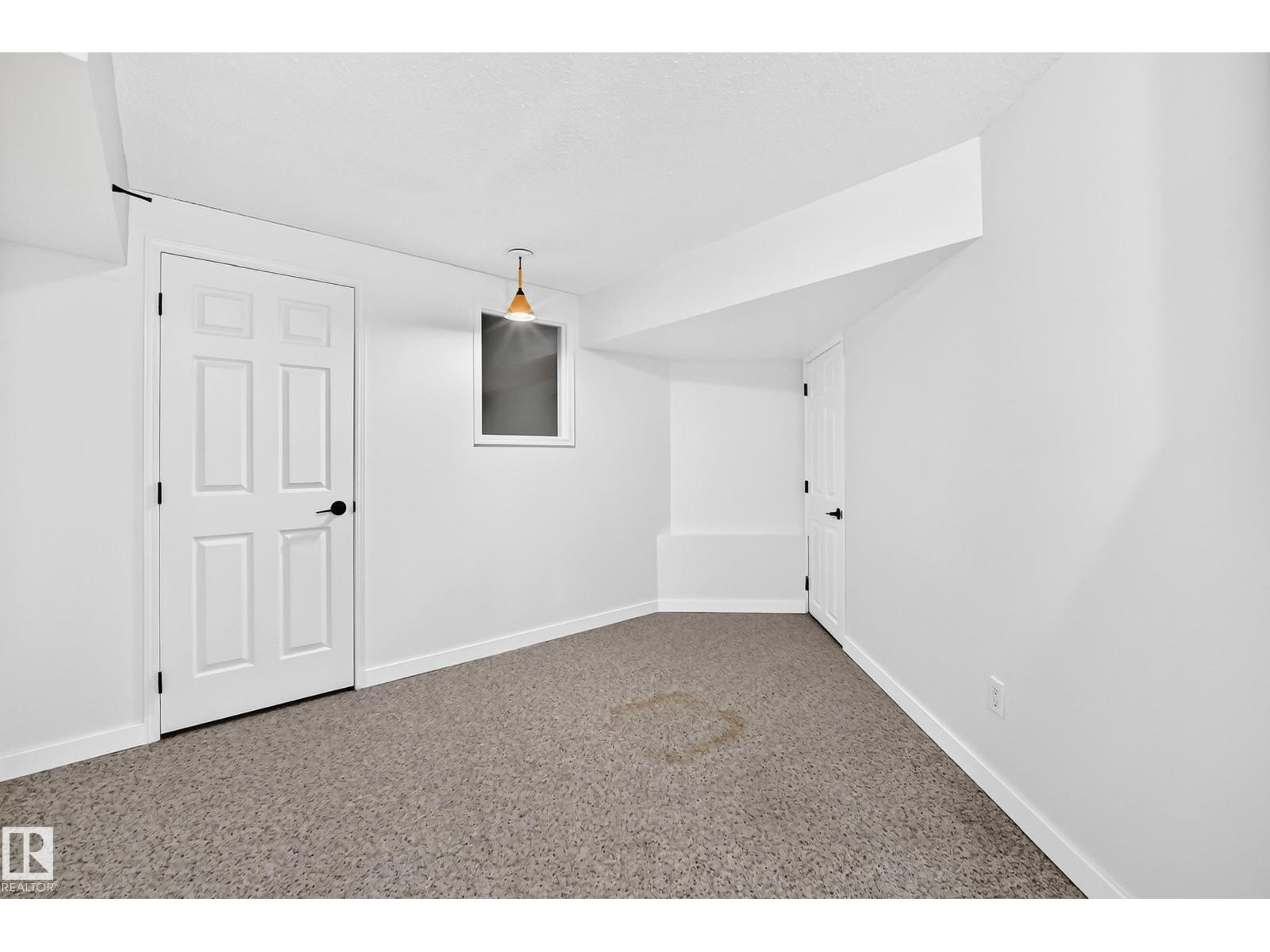 5830 181 ST NW - 42