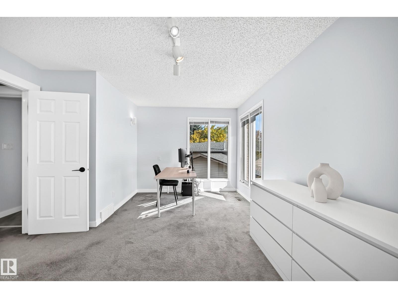 5830 181 ST NW - 34