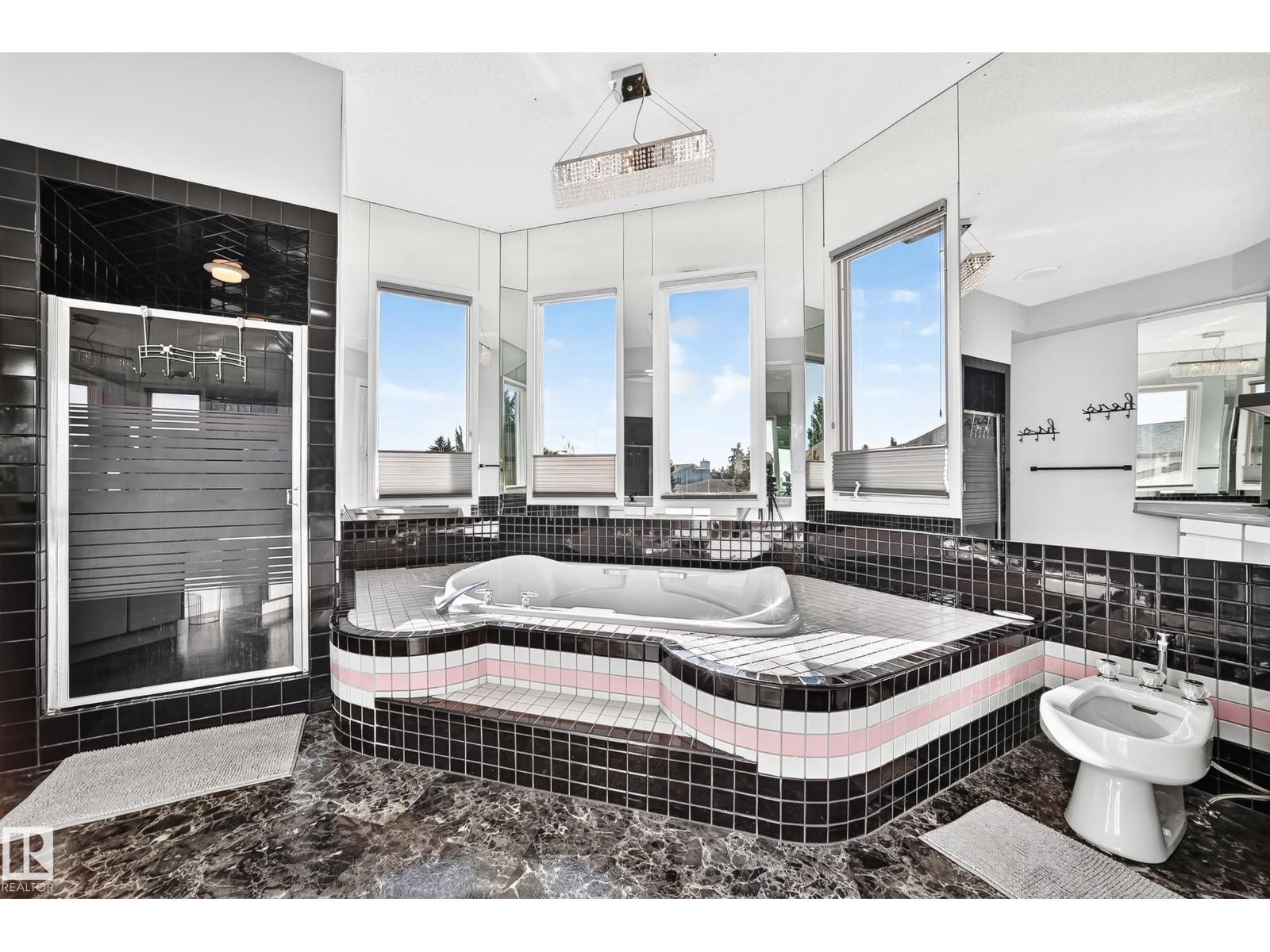 5830 181 ST NW - 29