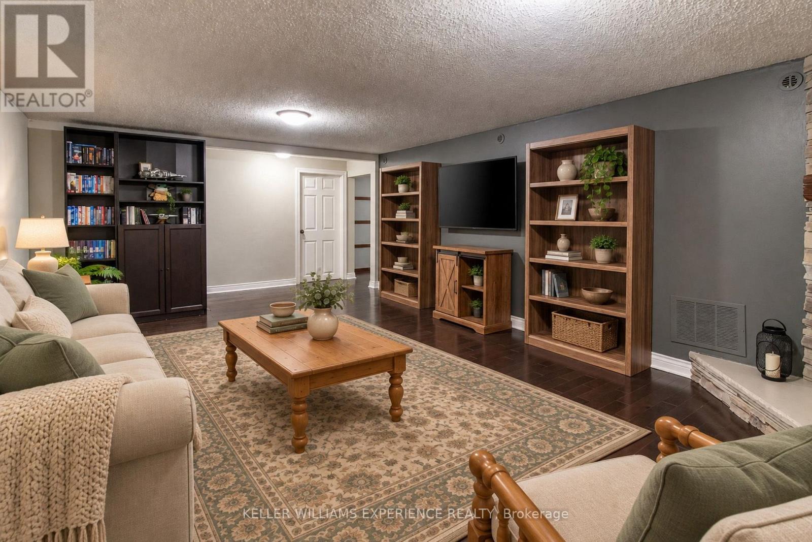 15 Woodcrest Road, Barrie, ON photo 24