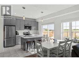 Kitchen - 32 Sandhill Crane Drive, Wasaga Beach, ON L9Z0J6 Photo 6