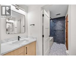 44 Canterbury Drive Sw, Calgary, AB T2W3S8 Photo 35