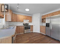 182 Coventry Close NE - photo 13