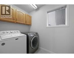 182 Coventry Close NE - photo 15