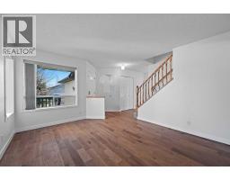 182 Coventry Close NE - photo 5