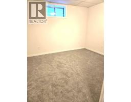182 Coventry Close NE - photo 27