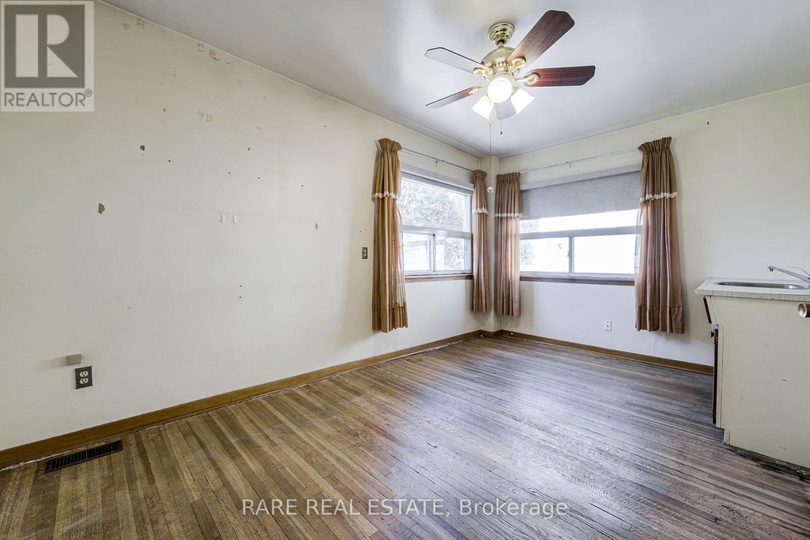 842 Shaw Street, Toronto, ON photo 10