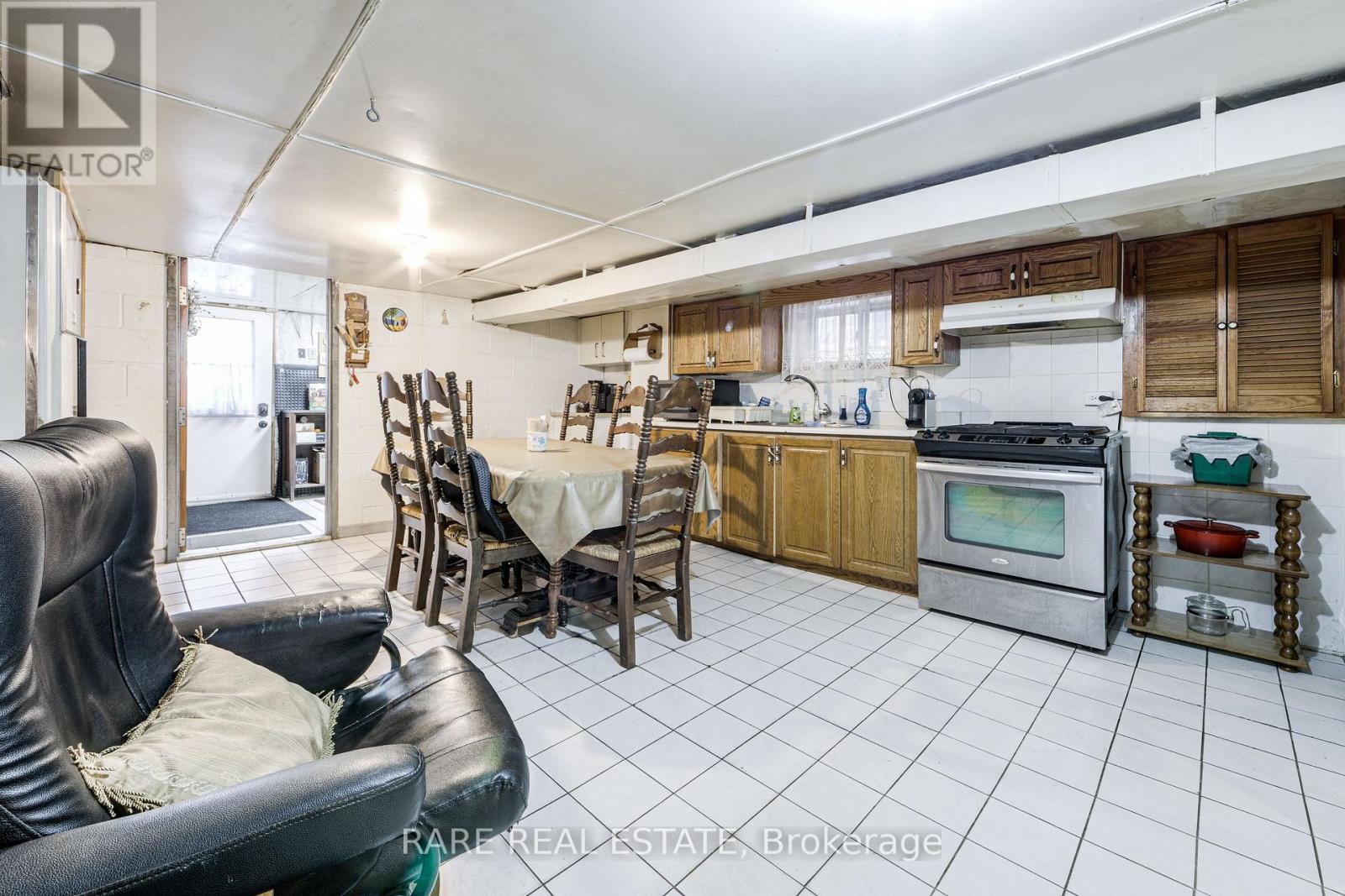 842 SHAW STREET - 14