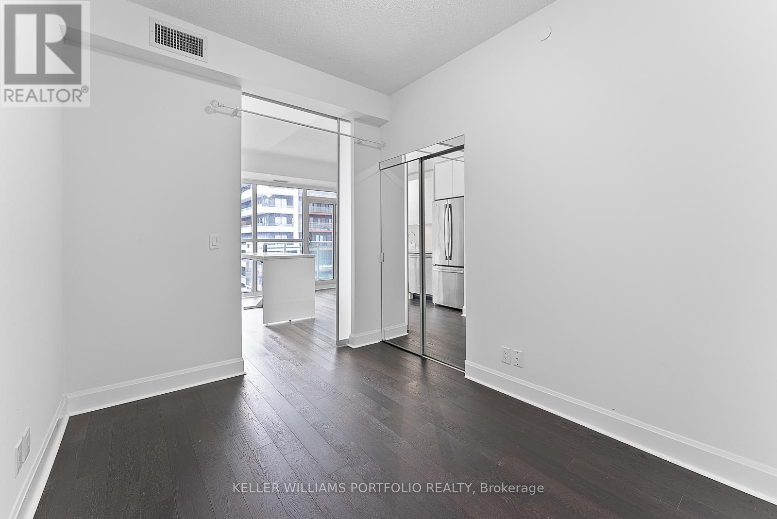 33 Shore Breeze Drive — photo 25