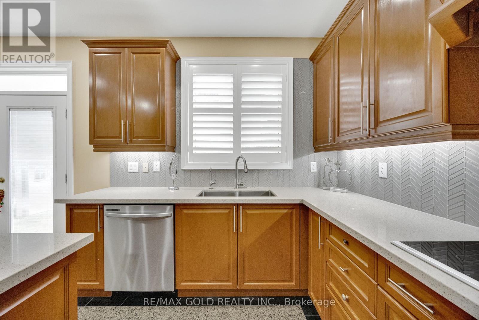 120 Watsonbrook Drive, Brampton, ON photo 16