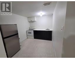 26 Fairbank Avenue, Toronto, ON M6E3Y4 Photo 11