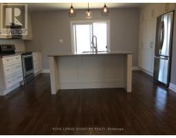 26 Fairbank Avenue, Toronto, ON M6E3Y4 Photo 9