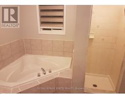 26 Roxton Crescent, Brampton, ON L7A2E7 Photo 8